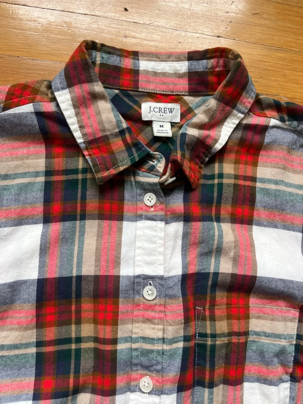 J. Crew women’s plaid shirt tartan white red preppy M normcore cabincore soft!
